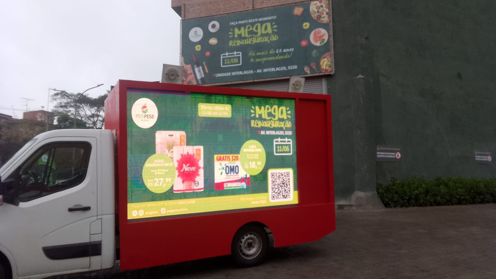 Mega reinauguração com caminhão LED